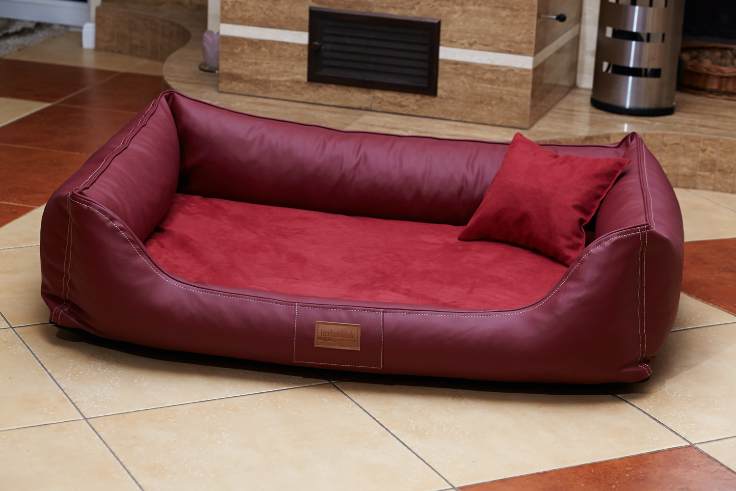 MADDOX VIP Orthopdisches Hundebett Kunstleder/Velours M Bordeaux-Rot